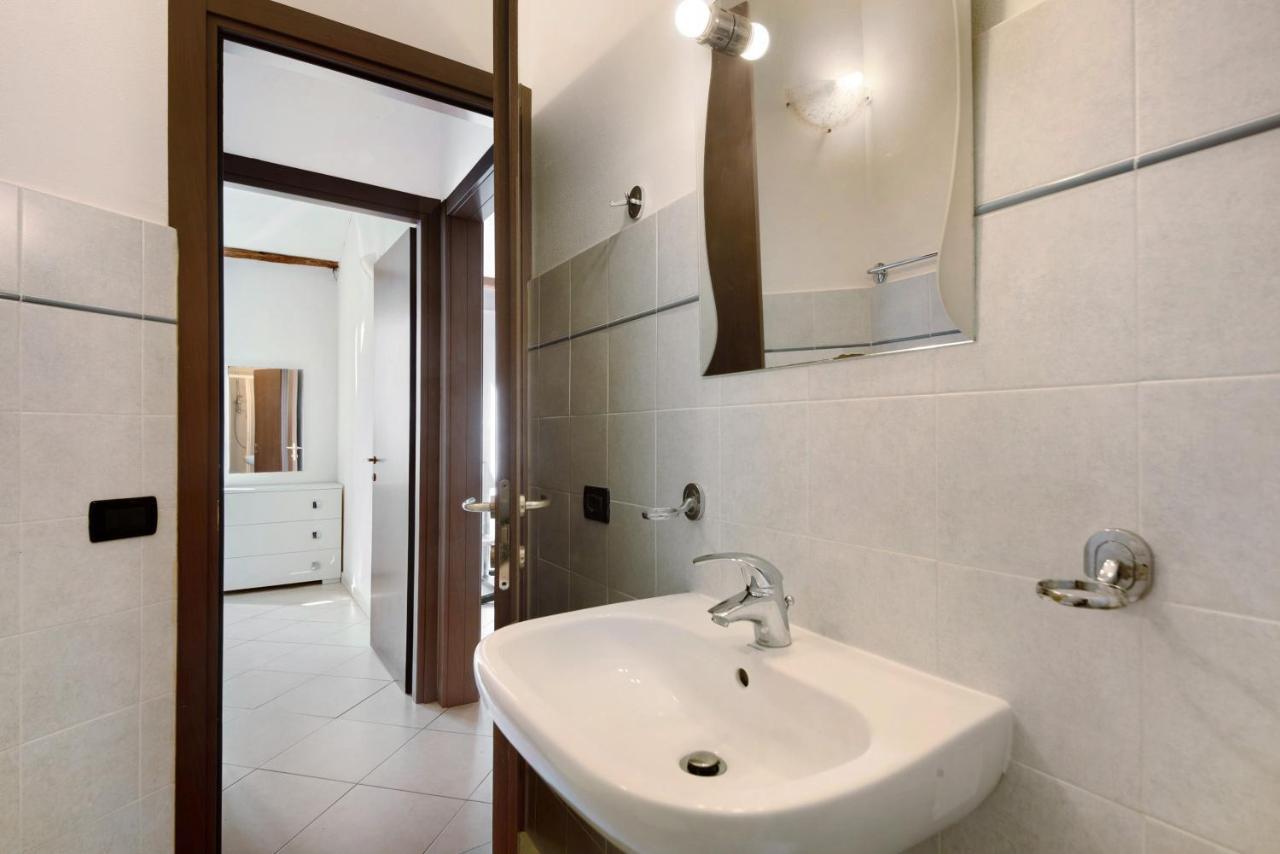 Bilocale Serra Bonassola Luaran gambar